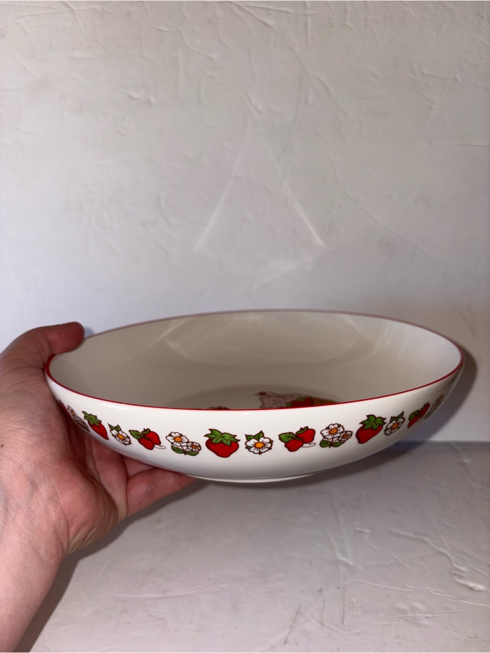 NWT - Strawberry Shortcake 9” Ceramic Pasta Bowl - Picture 2 of 5